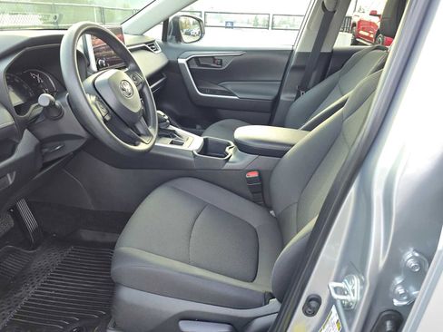 Certified 2025 Toyota RAV4 LE image 22