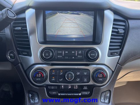 Used 2020 Chevrolet Suburban Premier image 7