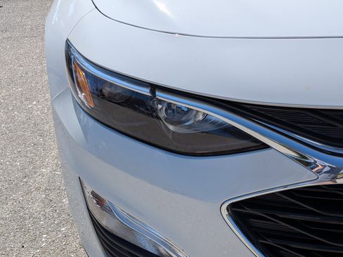Used 2022 Chevrolet Malibu RS FWD image 10