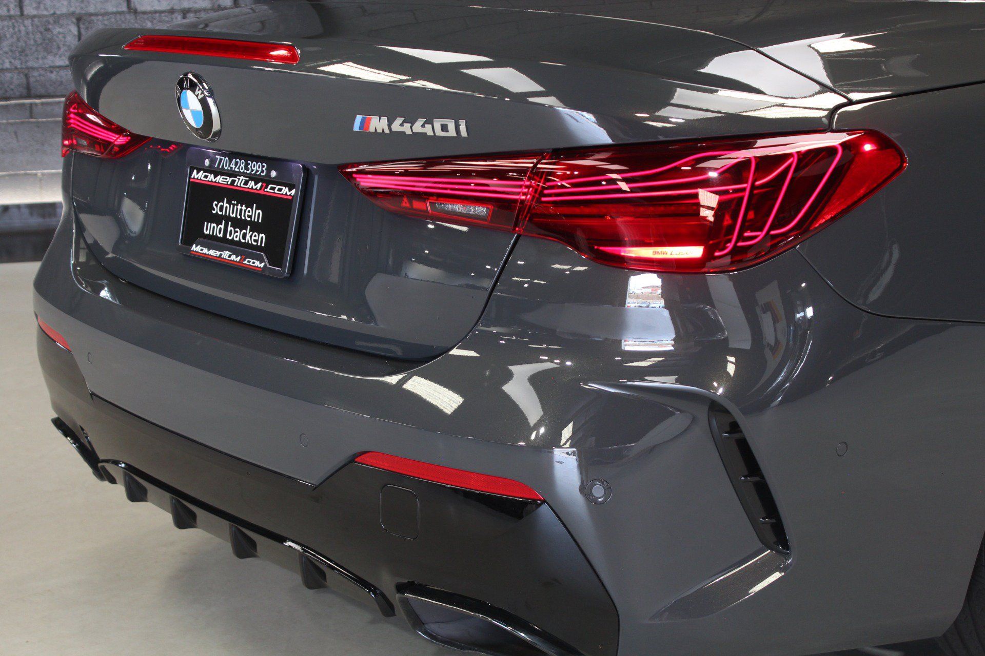 Used 2026 BMW M440i Convertible w/ Premium Package RWD image 22