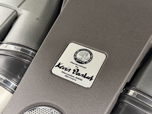 Used 2015 Mercedes-Benz S 63 AMG 4MATIC Sedan w/ Driver Assistance Package image 17