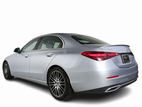 Used 2022 Mercedes-Benz C 300 4MATIC Sedan image 7