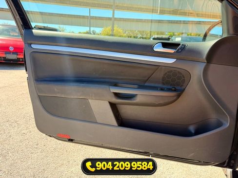 Used 2007 Volkswagen GTI 2-Door FWD image 17