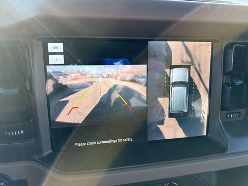 Used 2024 Ford Bronco Wildtrak image 17