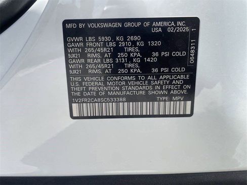 Used 2025 Volkswagen Atlas SEL Premium R-Line AWD/4WD image 27