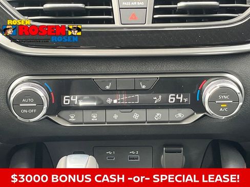 New 2025 Nissan Altima 2.5 SR w/ SR Premium Package image 27