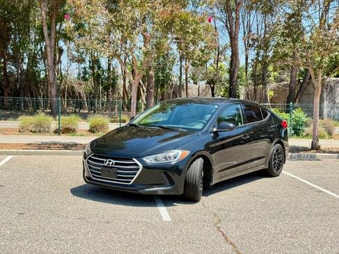 Used 2018 Hyundai Elantra SEL FWD image 10