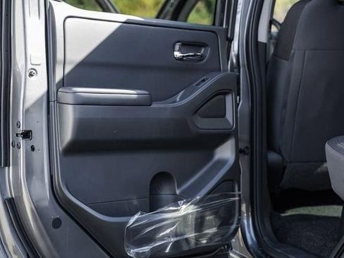 New 2026 Nissan Frontier SV w/ Tow Package image 32