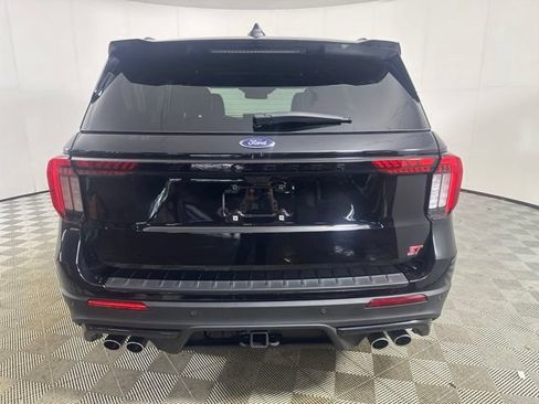 Used 2025 Ford Explorer ST AWD/4WD image 6