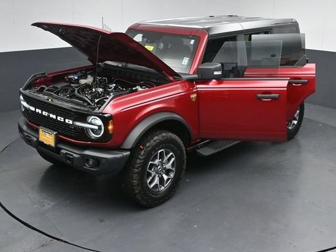 Certified 2025 Ford Bronco Badlands AWD/4WD image 52