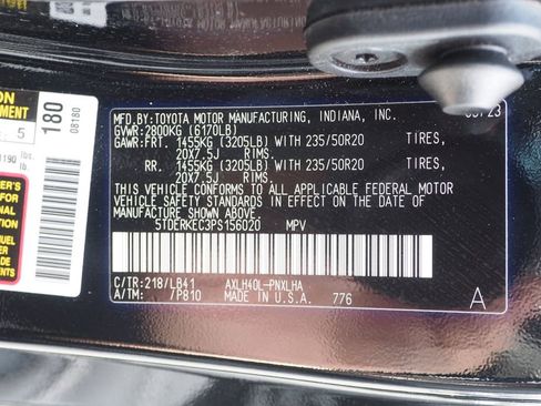 Used 2023 Toyota Sienna Platinum image 31