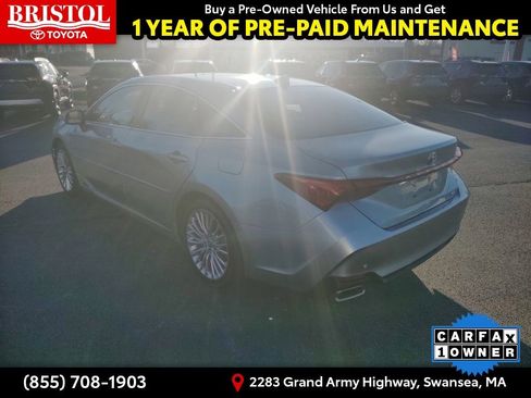 Used 2021 Toyota Avalon Limited image 5