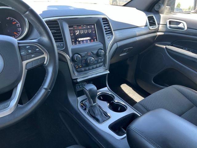 Used 2021 Jeep Grand Cherokee Laredo AWD/4WD image 35