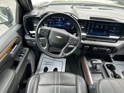 Used 2024 Chevrolet Silverado 1500 High Country w/ Technology Package AWD/4WD image 13