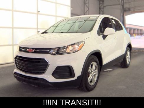 Used 2020 Chevrolet Trax LS w/ Tint and Cruise Package FWD image 1