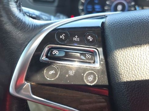 Used 2018 Cadillac Escalade ESV Premium Luxury RWD image 17