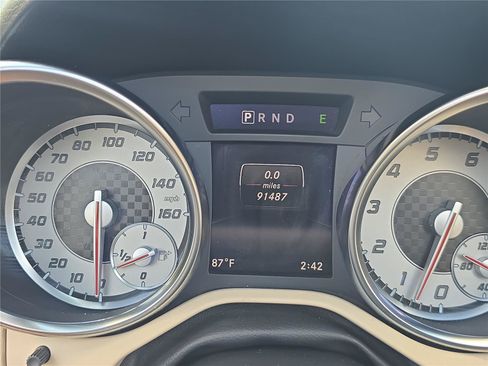 Used 2015 Mercedes-Benz SLK 350 image 19