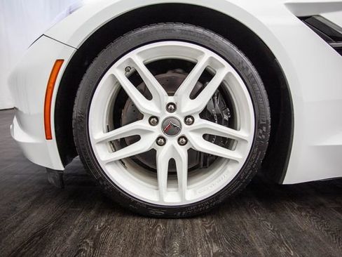 Used 2016 Chevrolet Corvette 2dr Stingray Z51 Coupe w/ 3LT Preferred Equipment Group image 37