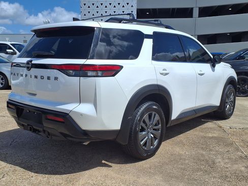 Used 2026 Nissan Pathfinder SV w/ SV Premium Package FWD image 28