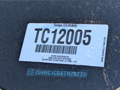 New 2026 Chrysler Voyager LX image 20