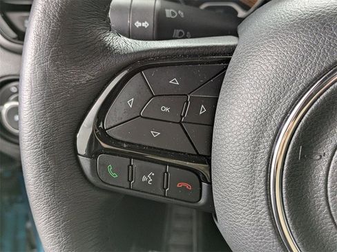 Certified 2022 Jeep Renegade Altitude w/ Convenience Group image 19