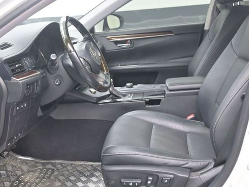 Used 2016 Lexus ES 350 w/ Premium Package w/Wood Trim image 14