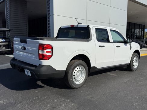 New 2026 Ford Maverick XL FWD image 4