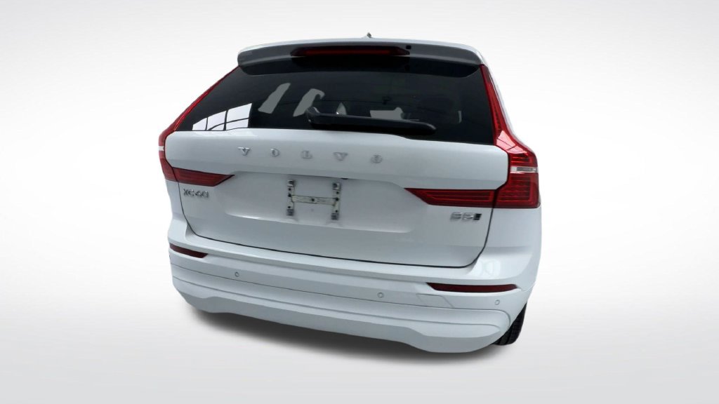 Used 2023 Volvo XC60 B5 Core w/ Climate Package AWD/4WD image 7