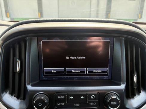 Used 2018 Chevrolet Colorado Z71 RWD image 29
