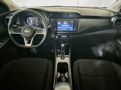 Used 2022 Nissan Kicks SV FWD image 27