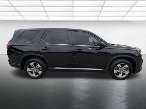 Used 2025 Honda Pilot EX-L image 31