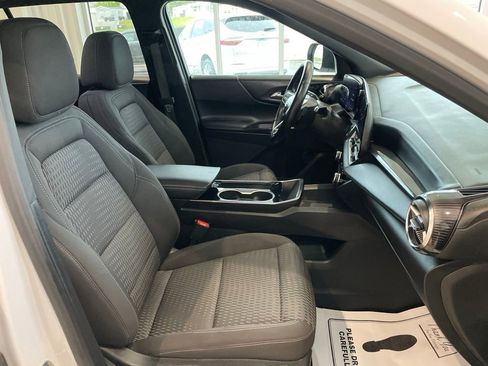 Used 2025 Chevrolet Equinox LT AWD/4WD image 21