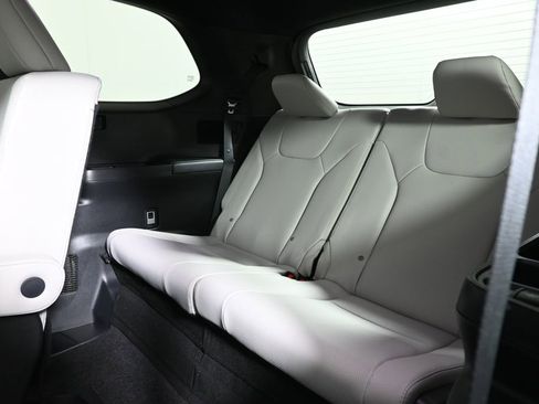 Used 2025 Lexus TX 350 AWD w/ Technology Package image 33