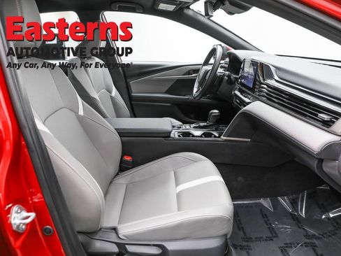 Used 2025 Toyota Camry SE w/ Convenience Package AWD/4WD image 24