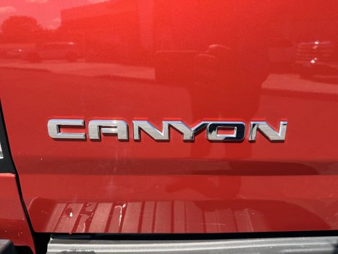 Used 2016 GMC Canyon SLE w/ SLE Convenience Package image 20