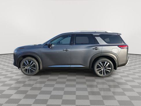 New 2025 Nissan Pathfinder Platinum image 5