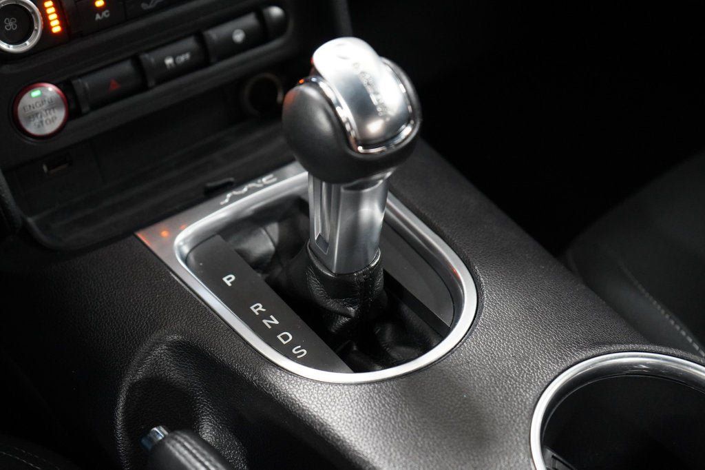 Used 2019 Ford Mustang Coupe RWD image 24