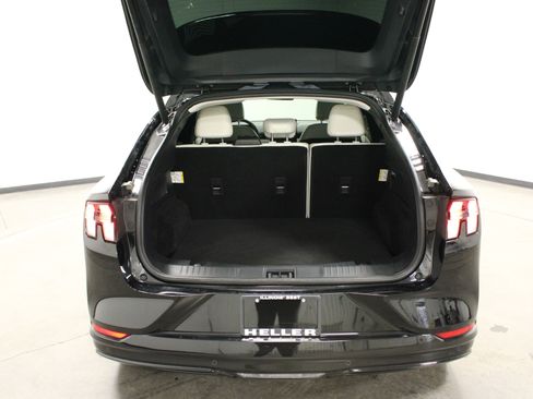 Used 2023 Ford Mustang Mach-E Premium image 13