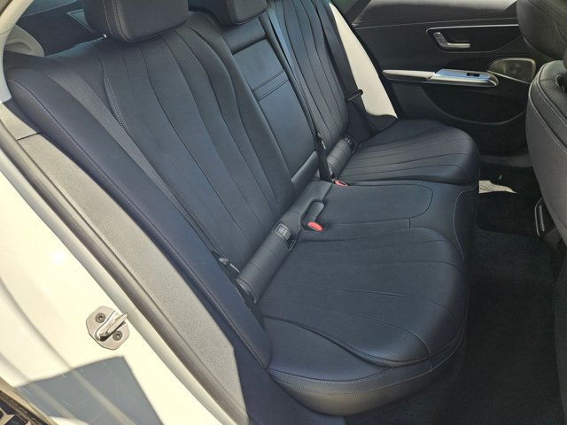 Used 2025 Mercedes-Benz E 350 Sedan image 19