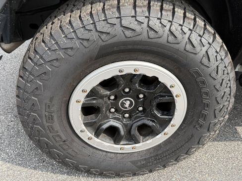 Used 2022 Ford Bronco Badlands w/ Sasquatch Package AWD/4WD image 31
