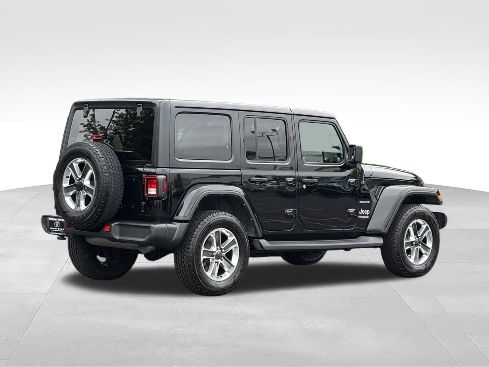 Used 2021 Jeep Wrangler Unlimited Sahara w/ Uconnect 4C Nav & Sound Group AWD/4WD image 4