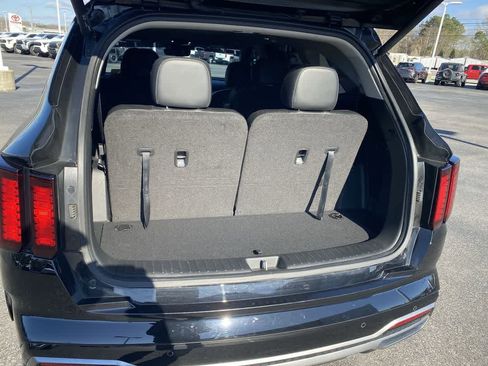 Used 2022 Kia Sorento EX w/ Panoramic Sunroof Package image 25