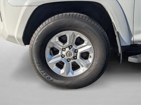 Used 2015 Toyota 4Runner SR5 Premium image 26