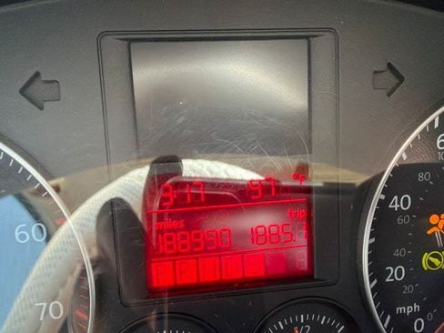 Used 2006 Volkswagen Jetta 2.5 FWD image 10