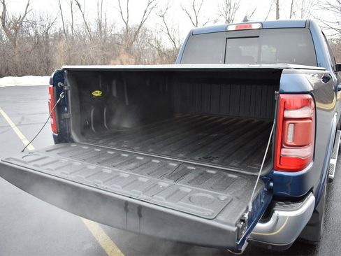 Used 2019 RAM 1500 Laramie image 32