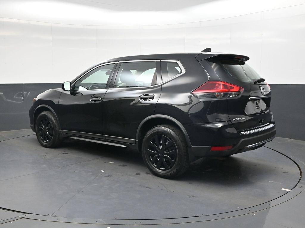 Used 2018 Nissan Rogue S AWD/4WD image 7