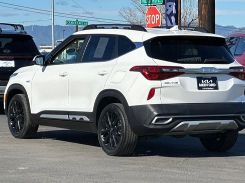 Certified 2023 Kia Seltos Nightfall Edition image 7