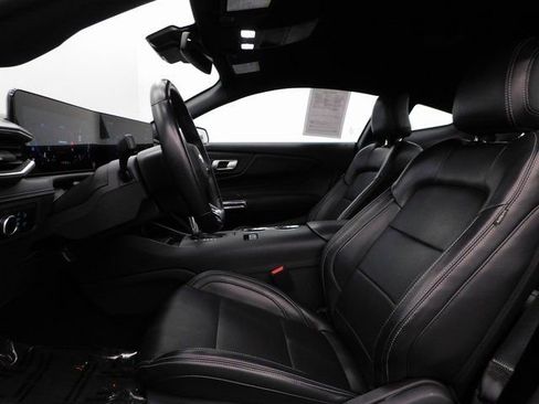 Used 2024 Ford Mustang Premium image 21