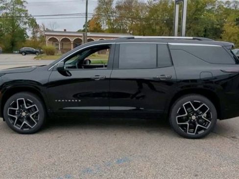 New 2026 Chevrolet Traverse High Country image 5