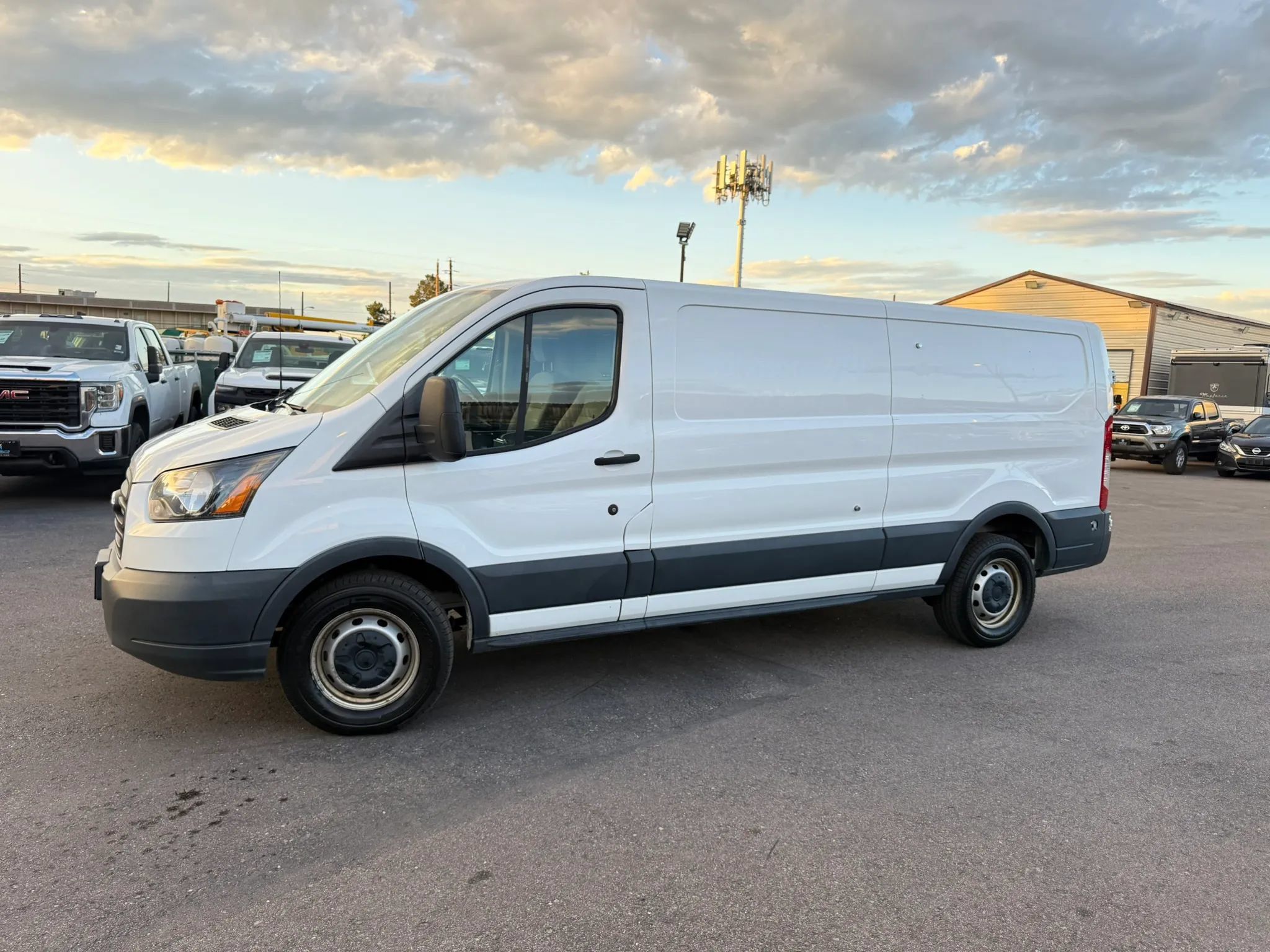 Used 2018 Ford Transit 350 148 Low Roof RWD image 2